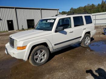  Salvage Jeep Commander