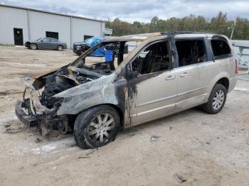  Salvage Chrysler Minivan