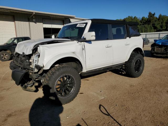  Salvage Ford Bronco