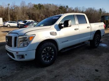  Salvage Nissan Titan