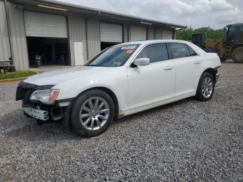  Salvage Chrysler 300