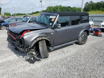  Salvage Ford Bronco