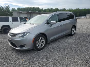  Salvage Chrysler Pacifica