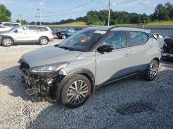  Salvage Nissan Kicks