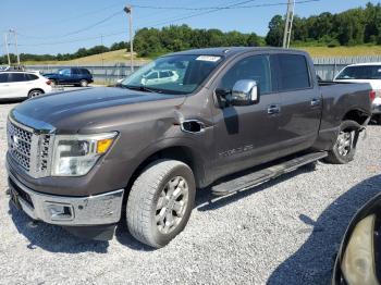  Salvage Nissan Titan