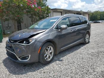  Salvage Chrysler Pacifica