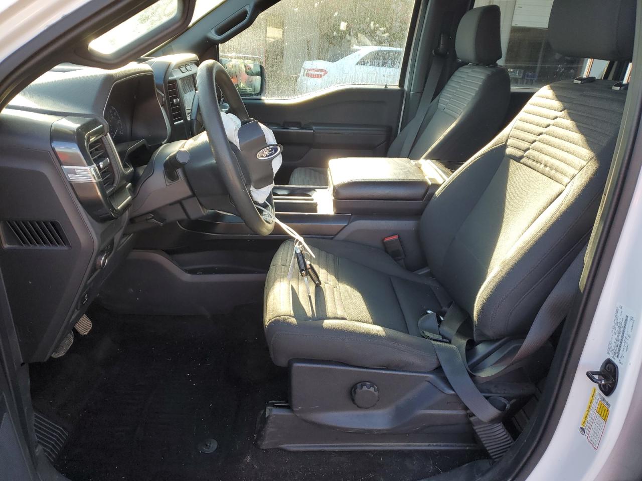 Ford F-150 Supercrew Image 3