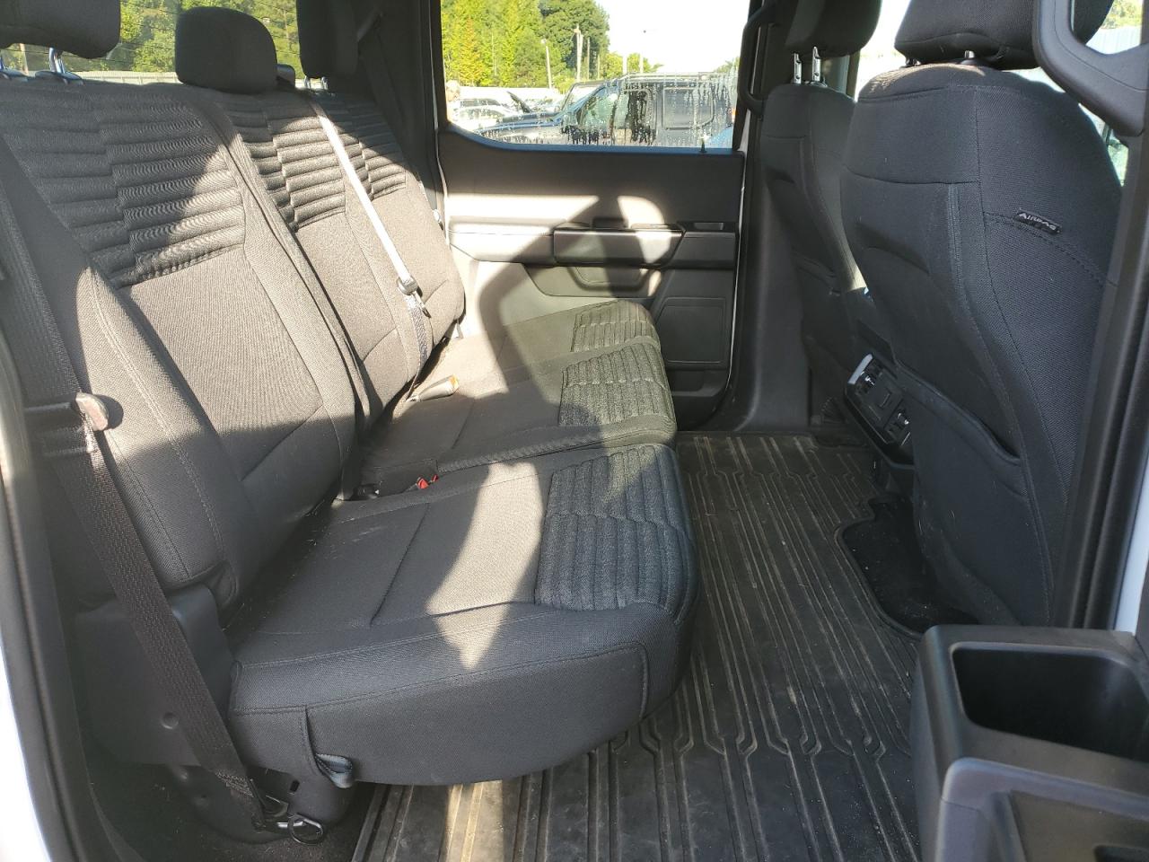 Ford F-150 Supercrew Image 8