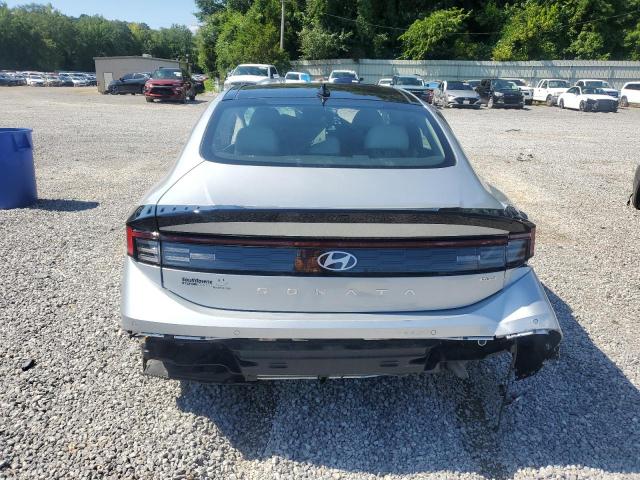 Hyundai SONATA Hybrid Image 3