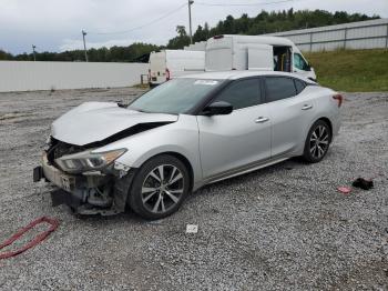  Salvage Nissan Maxima