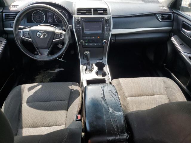 Toyota Camry Le Image 10