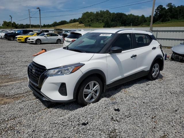 Salvage Nissan Kicks