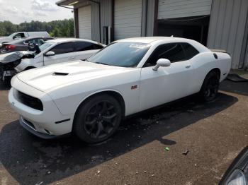  Salvage Dodge Challenger
