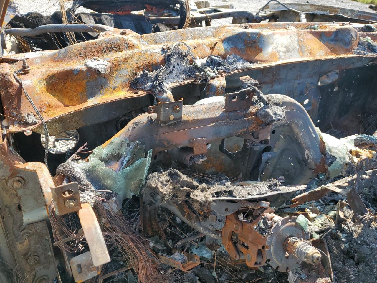 GMC Sierra C1500 Slt Image 6