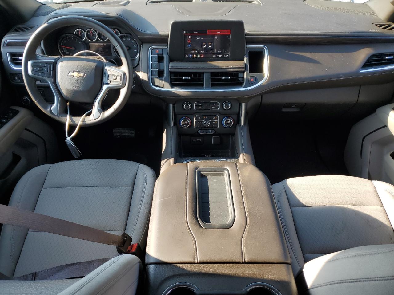 Chevrolet Tahoe C1500 Ls Image 3