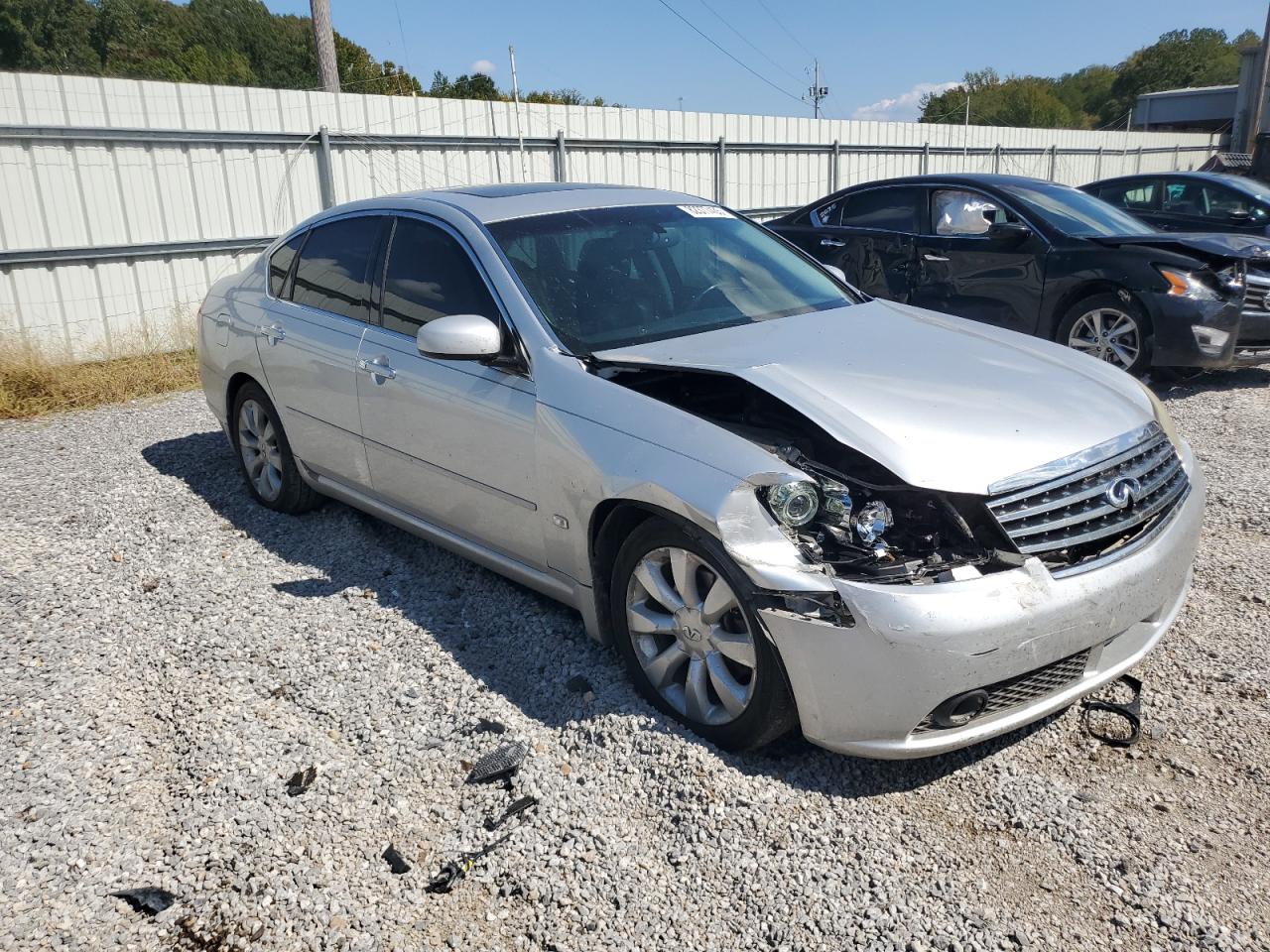 INFINITI M35 Base Image 3