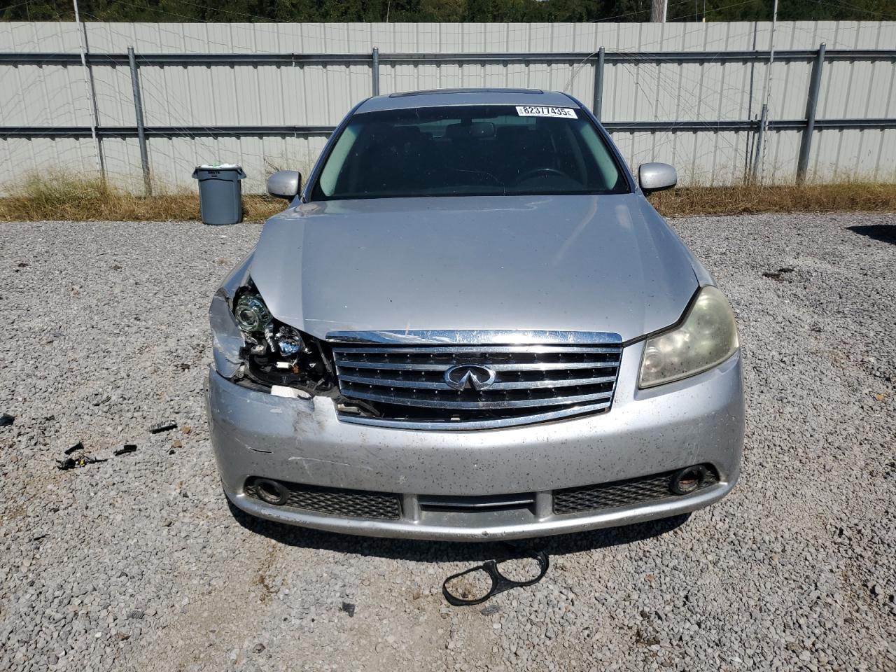 INFINITI M35 Base Image 2