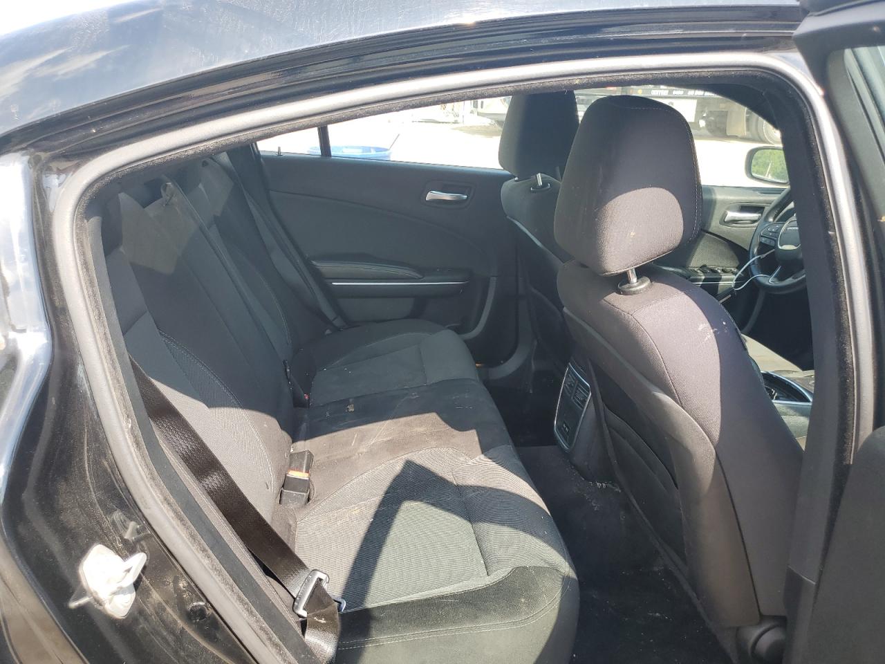 Dodge Charger Se Image 4