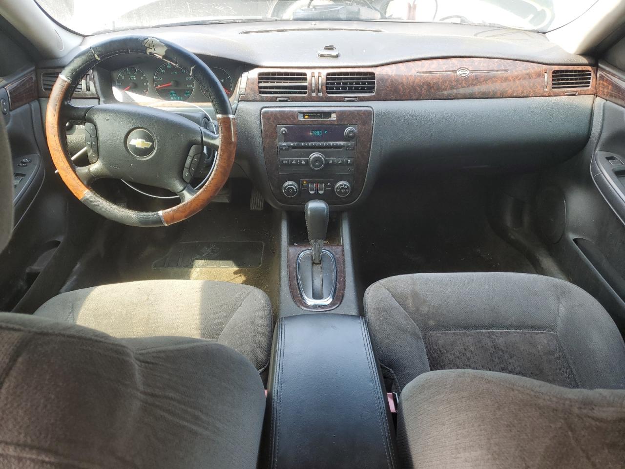 Chevrolet Impala Lt Image 4