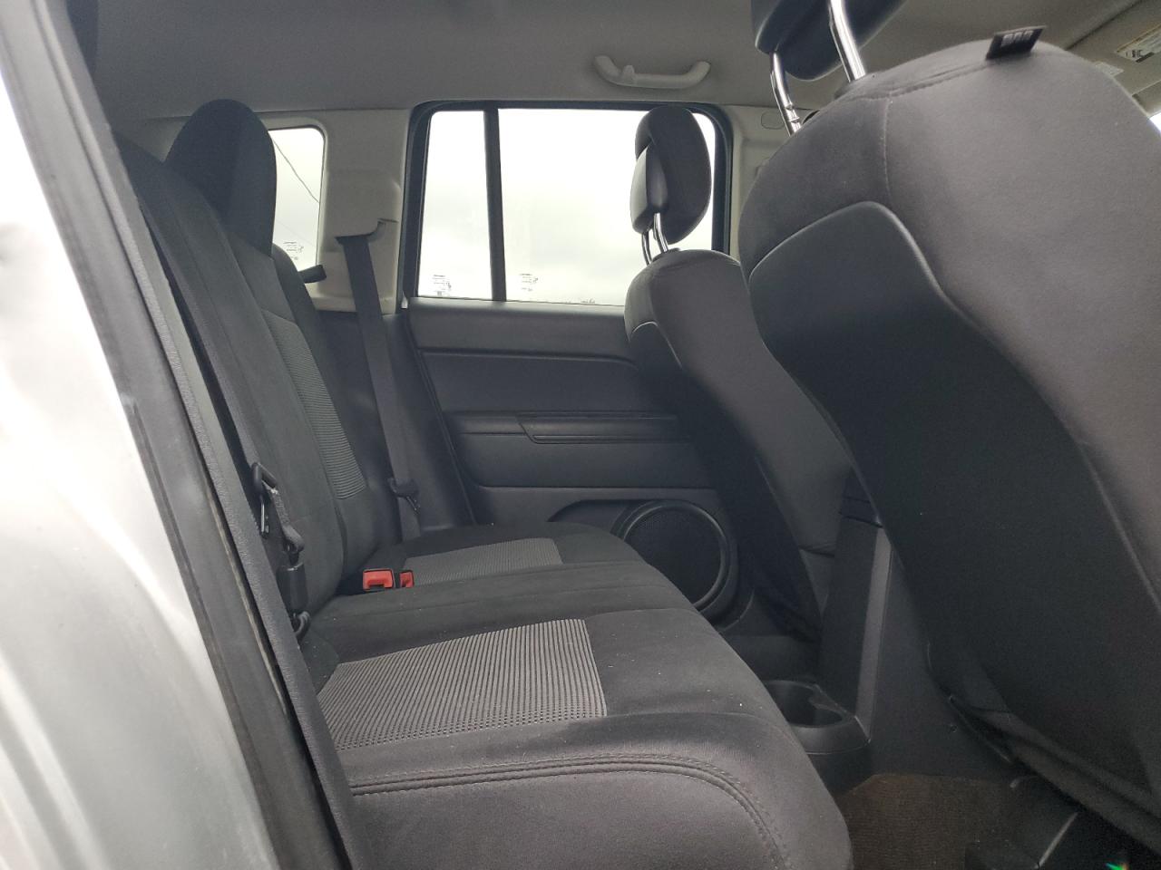 Jeep Compass Sport Image 8