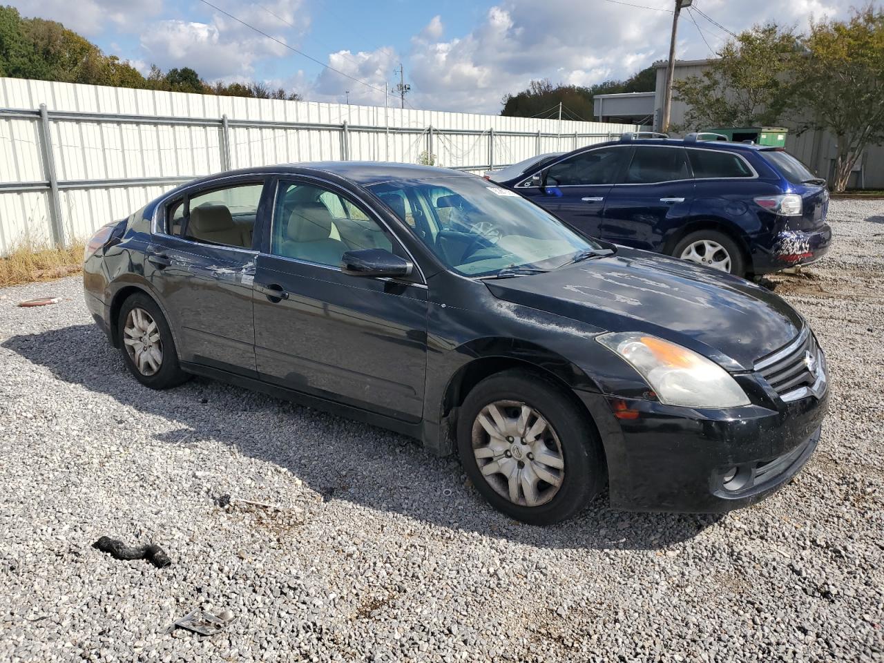 Nissan Altima 2.5 Image 4