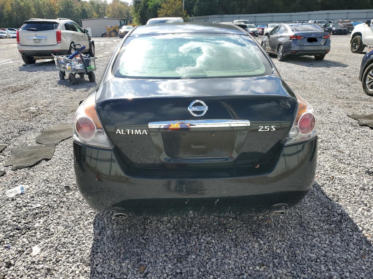 Nissan Altima 2.5 Image 5