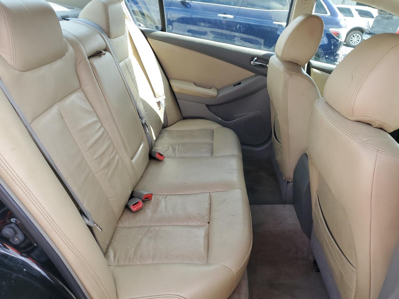 Nissan Altima 2.5 Image 6