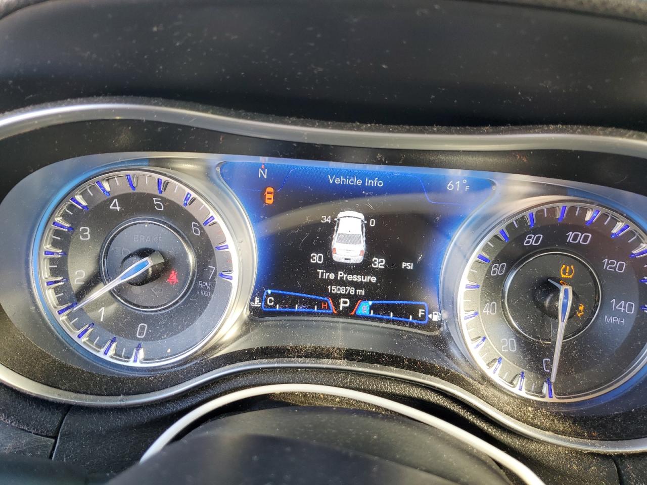 Chrysler 300 Touring Image 3