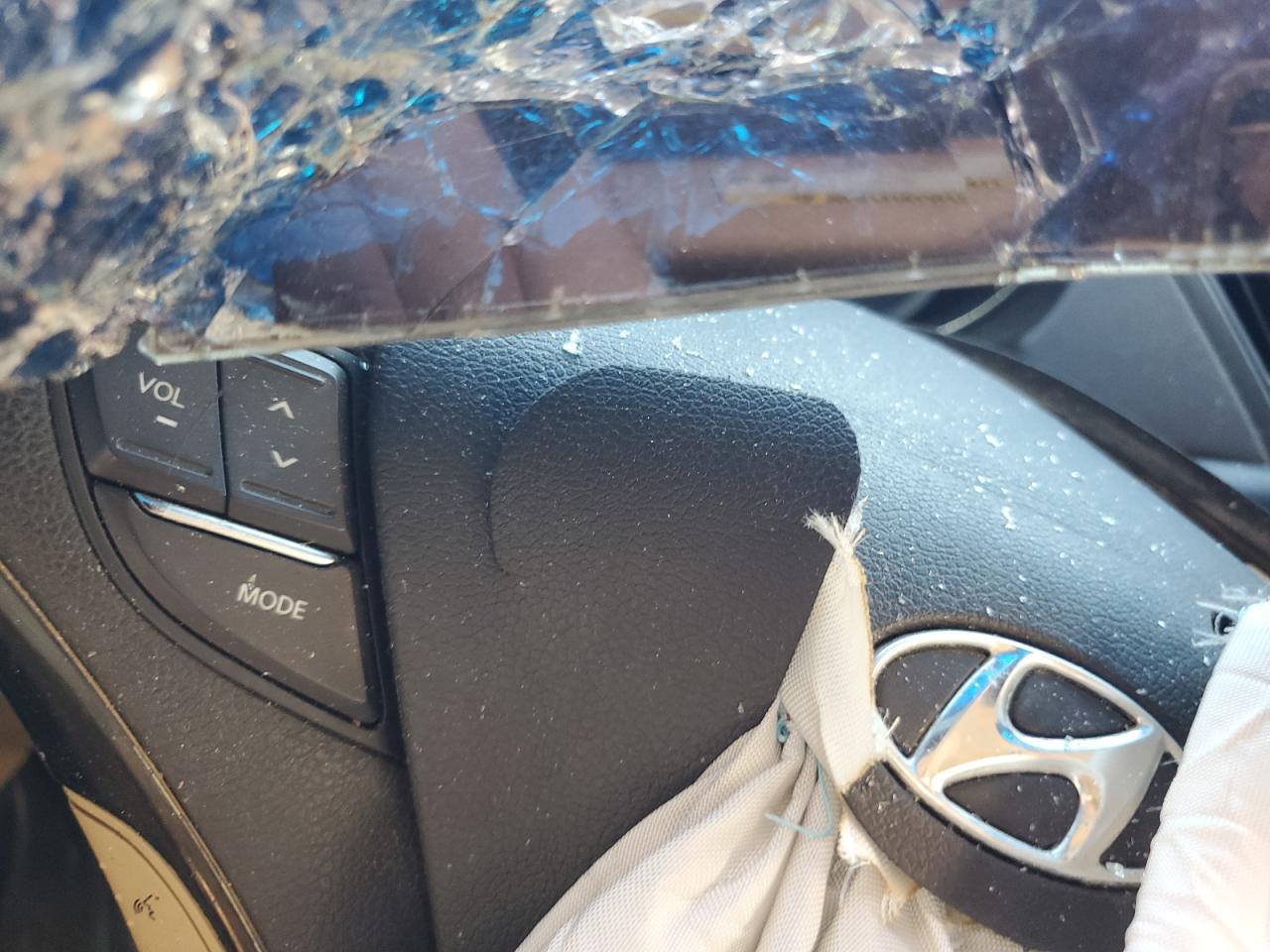 Hyundai SONATA Gls Image 10