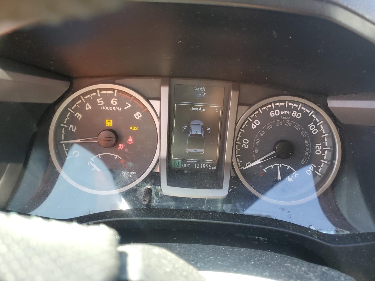 Toyota Tacoma Double Cab Image 10