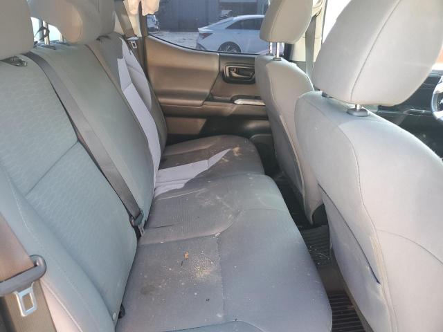 Toyota Tacoma Double Cab Image 8