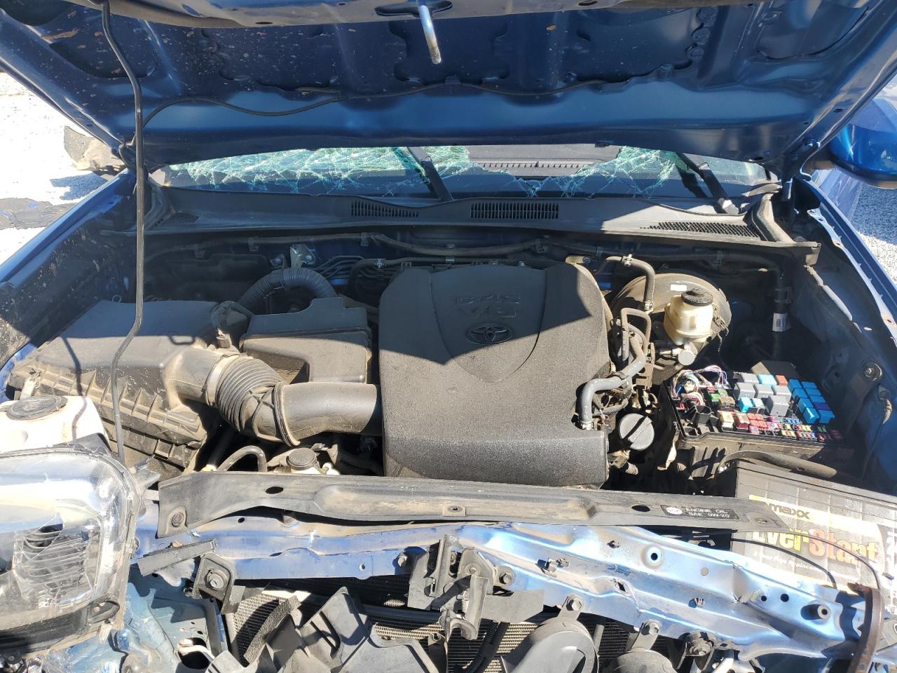 Toyota Tacoma Double Cab Image 2