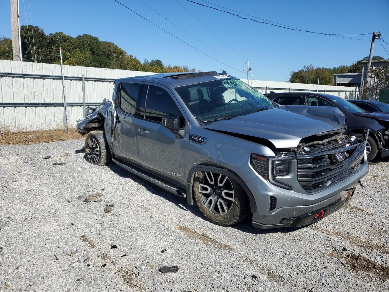 GMC Sierra K1500 At4 Image 3