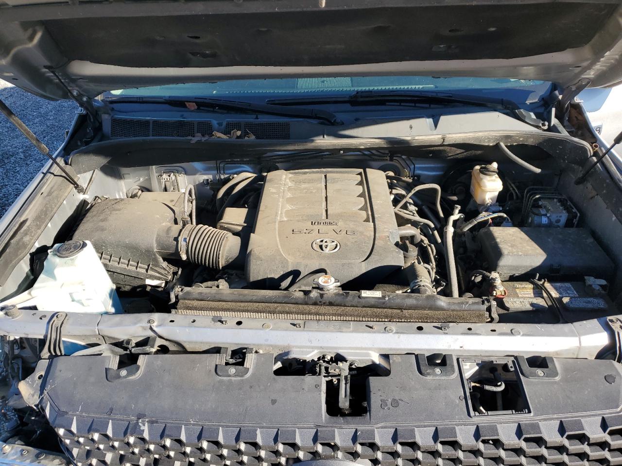 Toyota Tundra Crewmax Sr5 Image 11