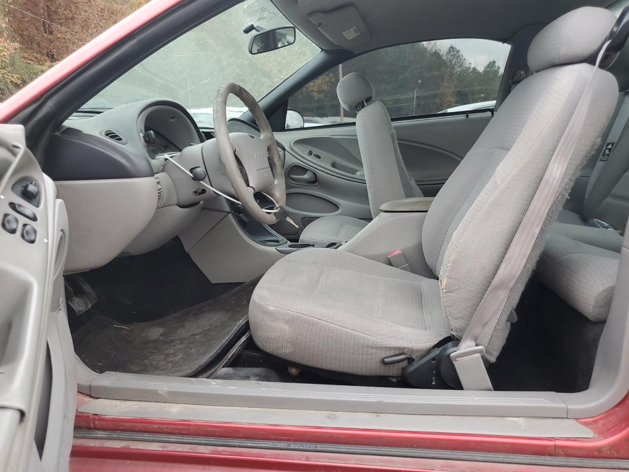 Ford Mustang Image 11