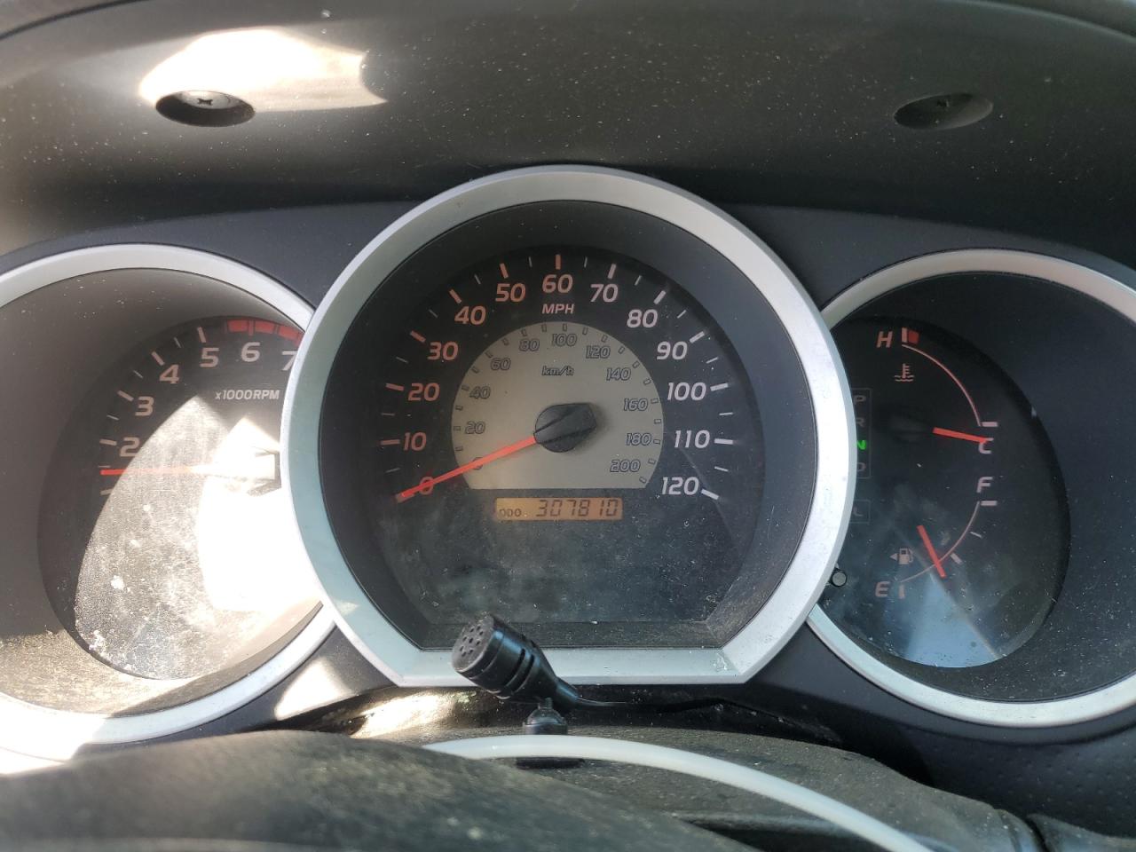 Toyota Tacoma Prerunner Access Cab Image 7