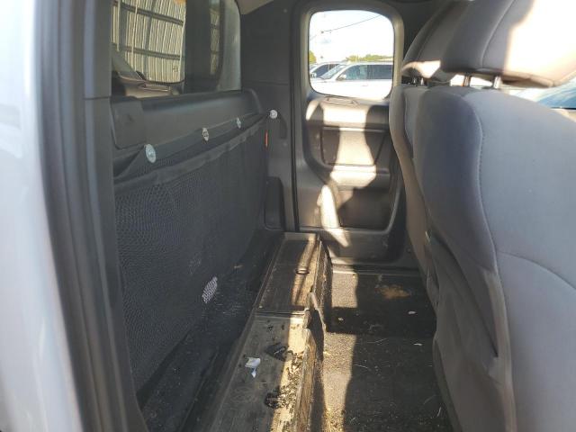 Toyota Tacoma Access Cab Image 12