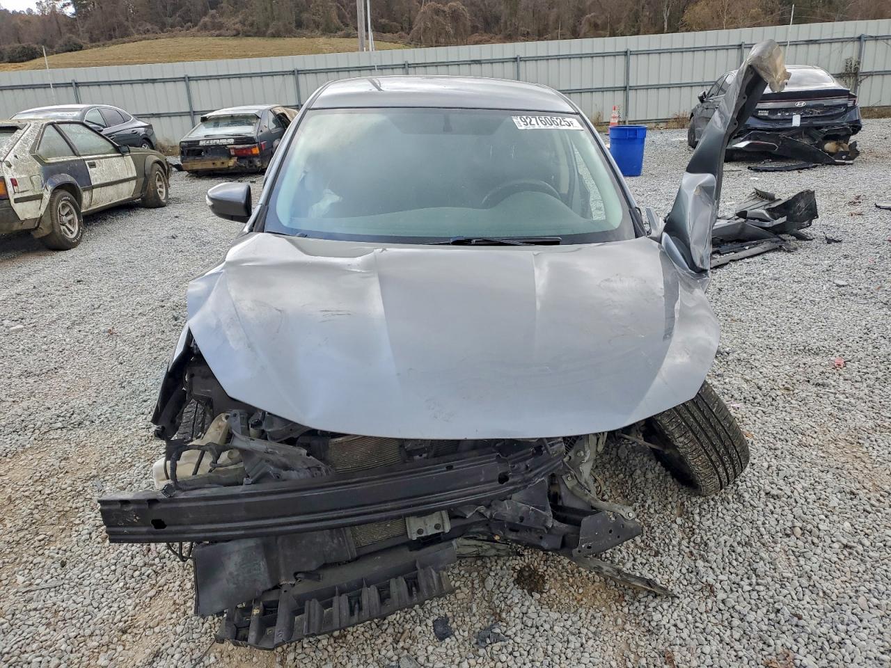 Nissan Sentra S Image 2