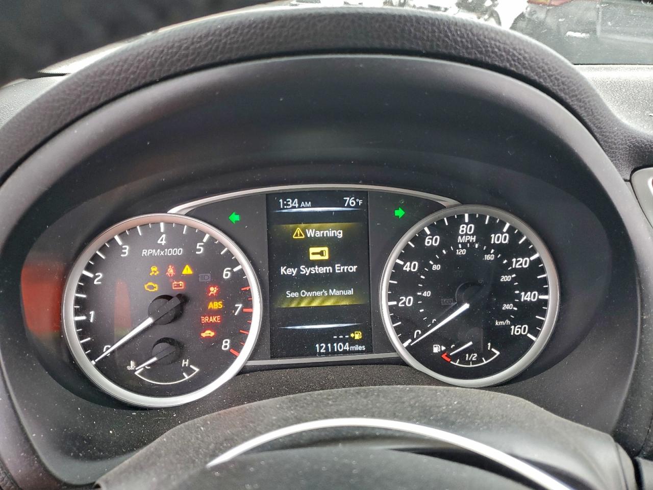 Nissan Sentra S Image 7