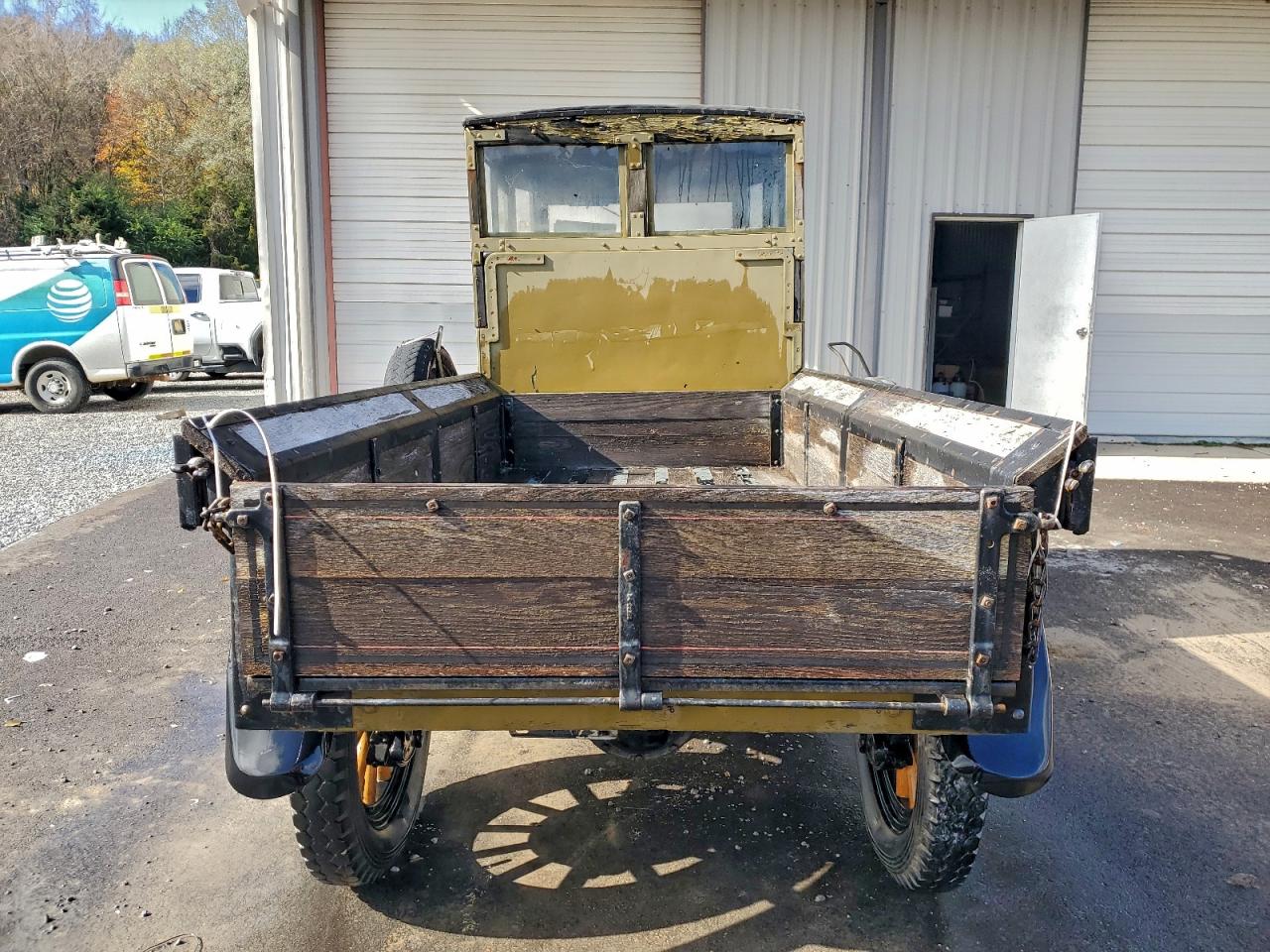 Reo Wagon Image 2