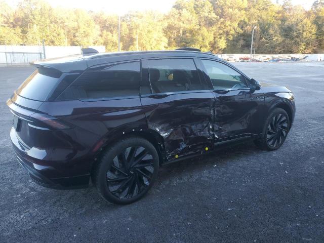Lincoln Nautilus Reserve Image 4