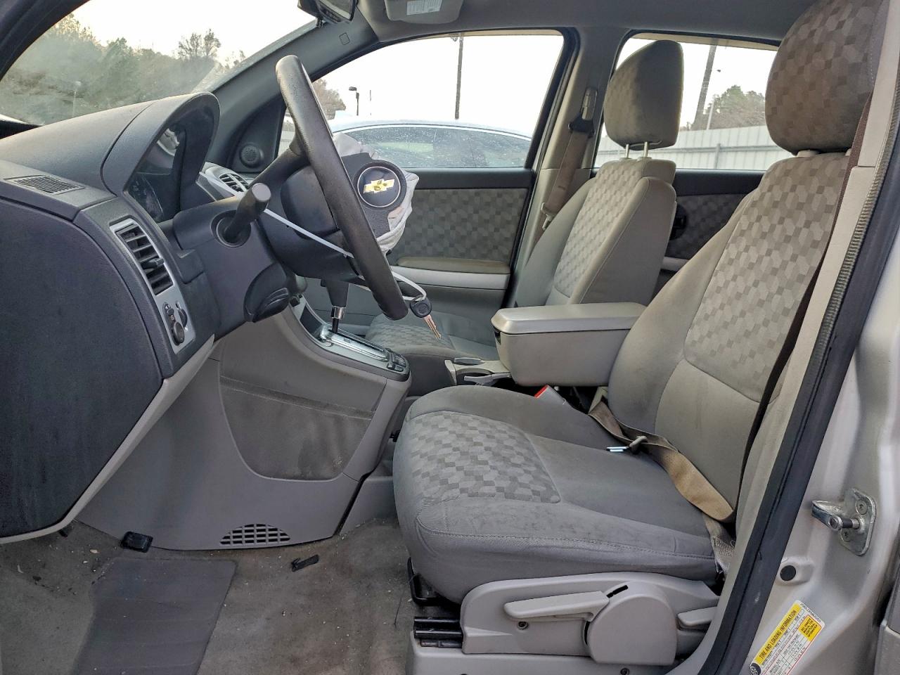 Chevrolet Equinox Ls Image 11