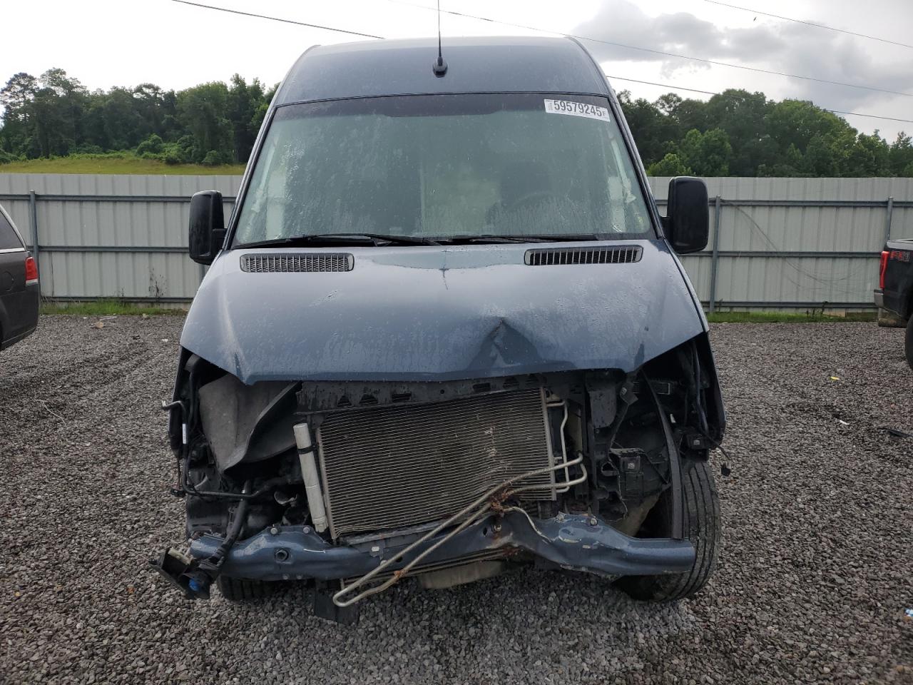 Mercedes-Benz Sprinter 2500 Image 12