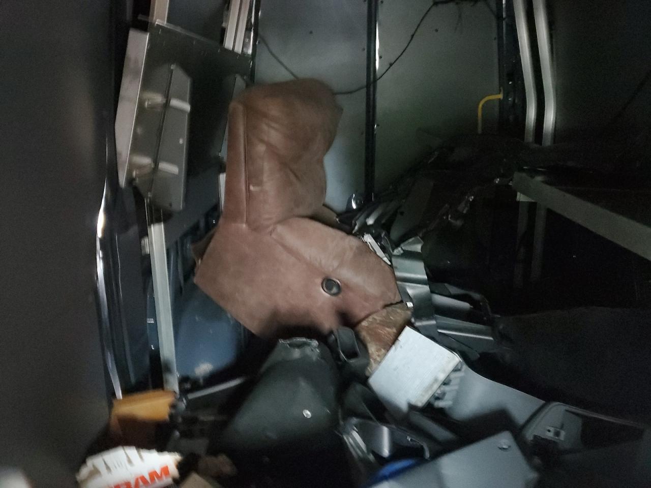 Mercedes-Benz Sprinter 2500 Image 4