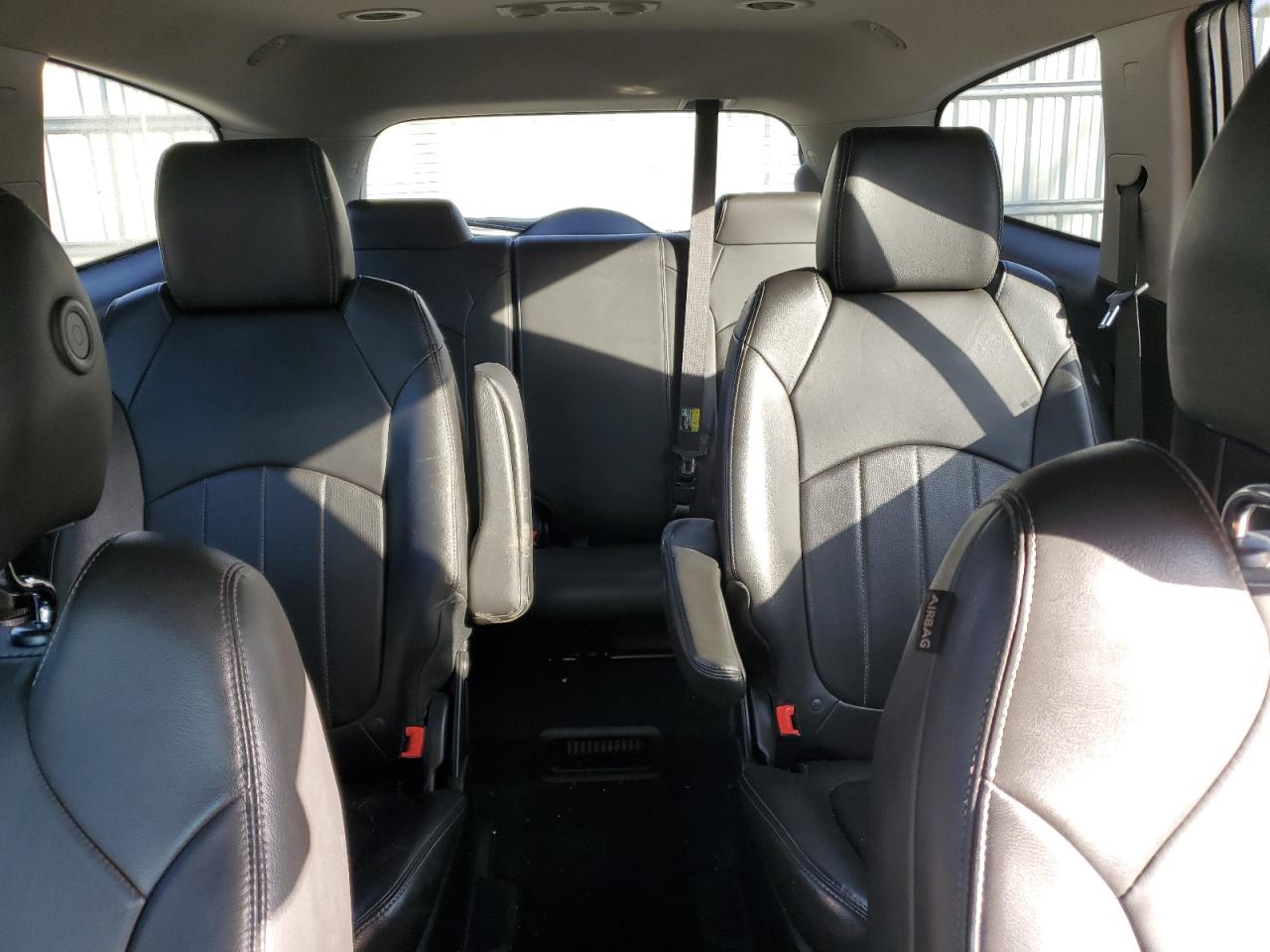 Buick Enclave Image 8