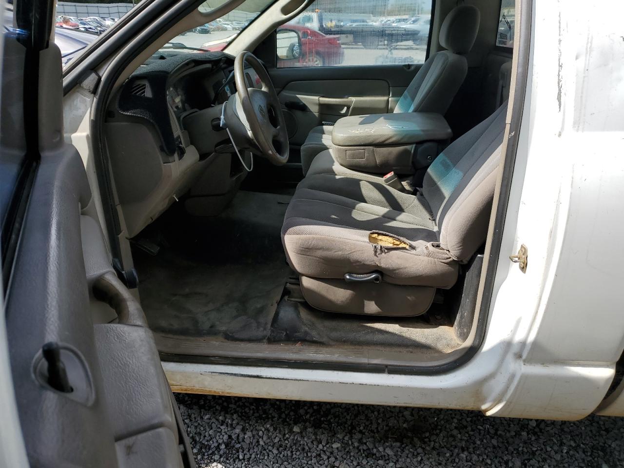 Dodge Ram 1500 St Image 5