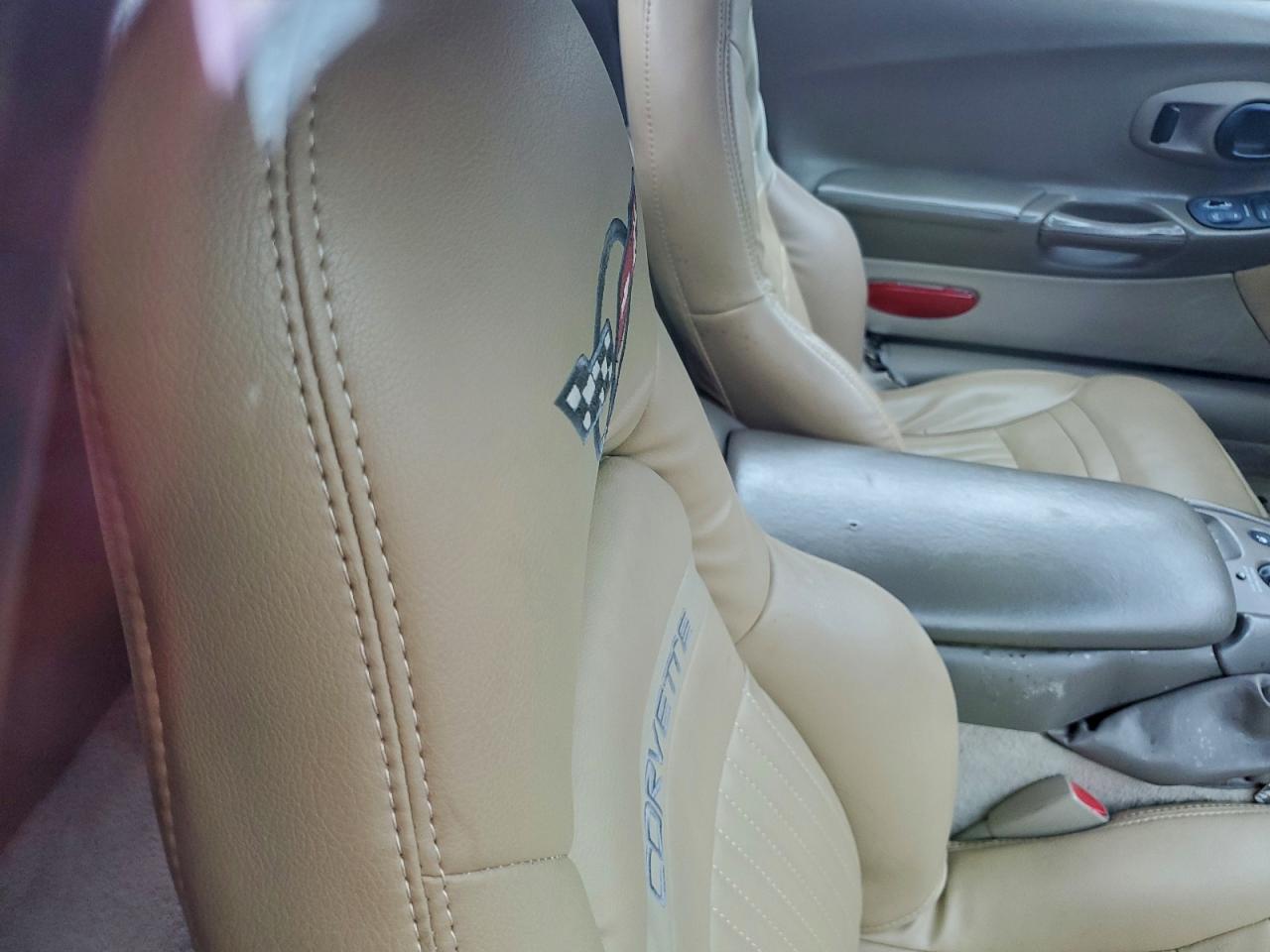 Chevrolet Corvette Image 6