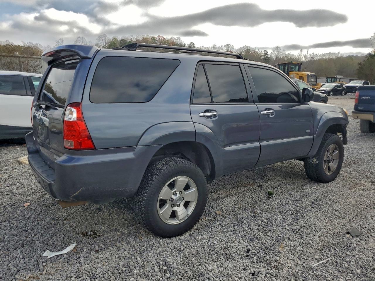 Toyota 4Runner Sr5 Image 3