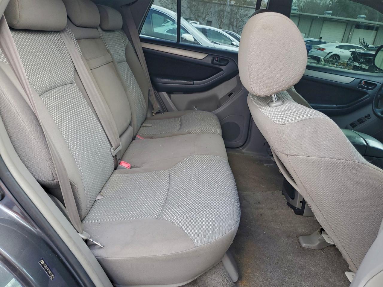 Toyota 4Runner Sr5 Image 12