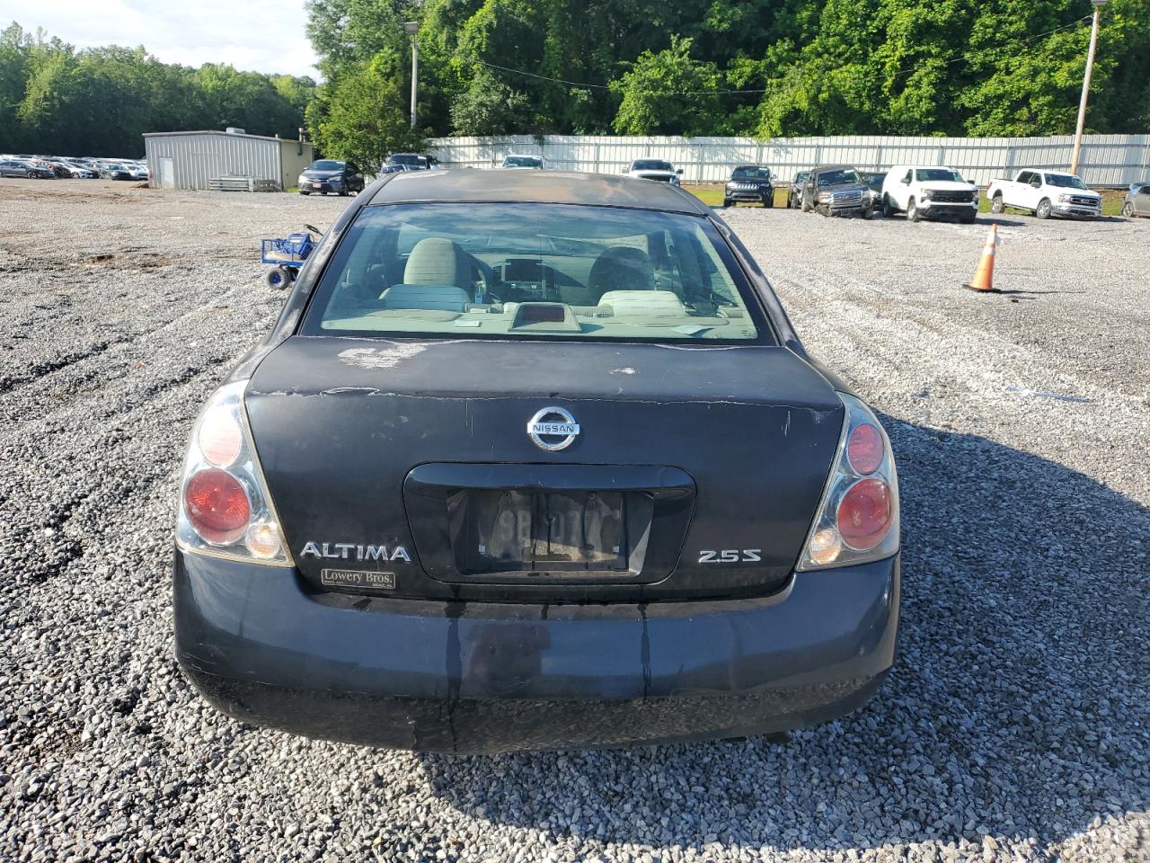 Nissan Altima S Image 4